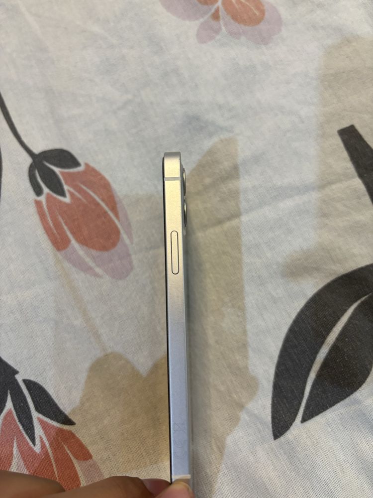 Продам iphone 12, 64gb