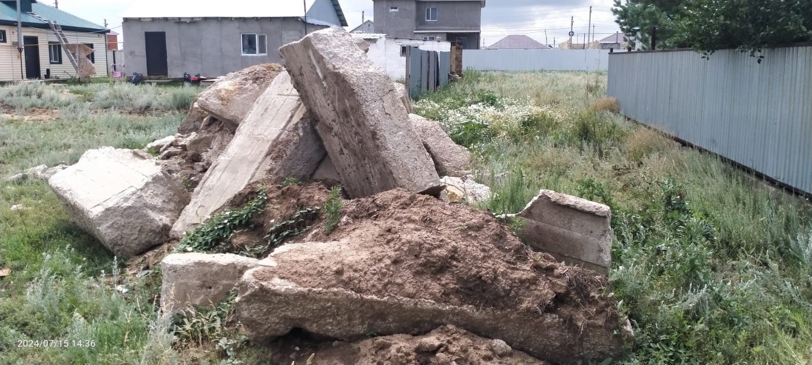 Жер сатылады бауырластар 2 де.Документи дайын,жеке жер.