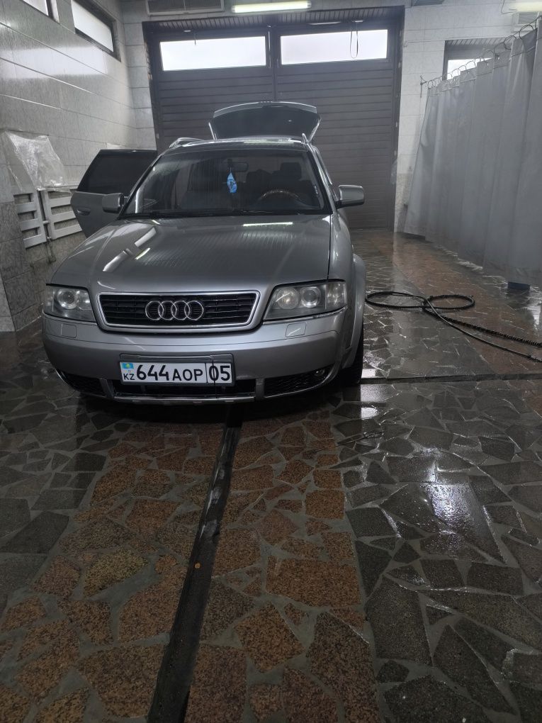 Срочно Продам Ауди А6 алроуд 2001 г в. Объем 2.7