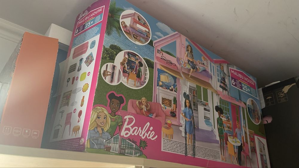 Срочно продам детский кукольный дом Barbie Malibu.