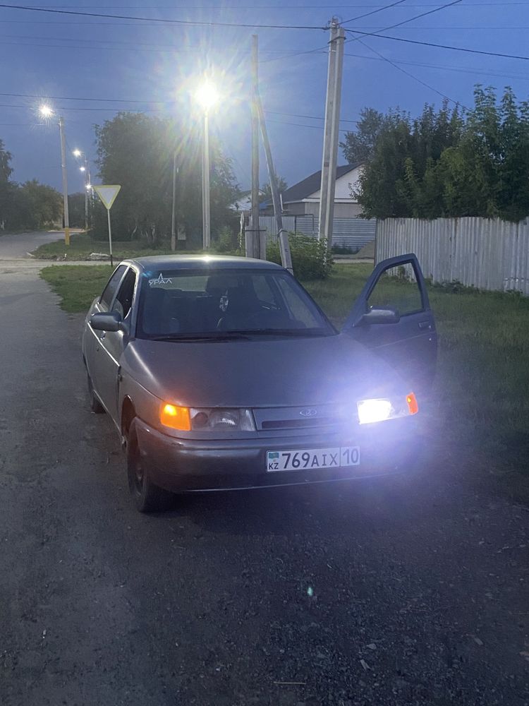 Продам ваз 2110, 2004 года