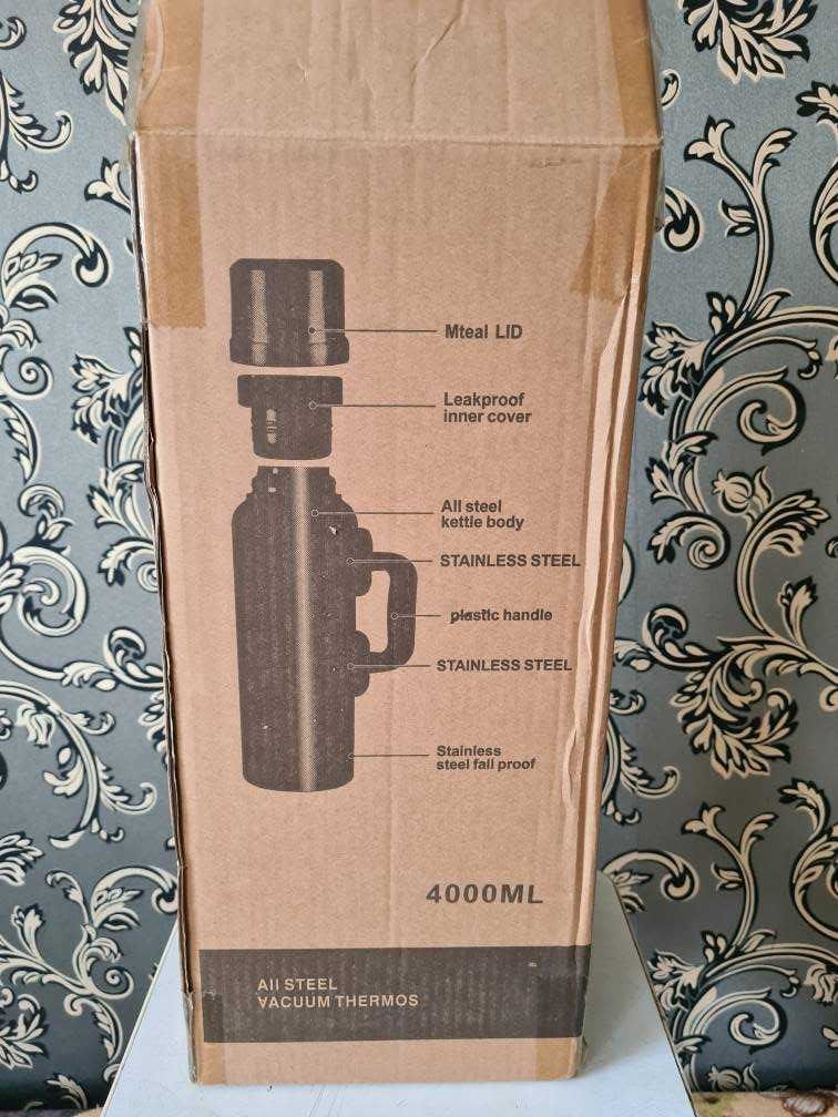 Продам новый термос для напитков 4 литра.