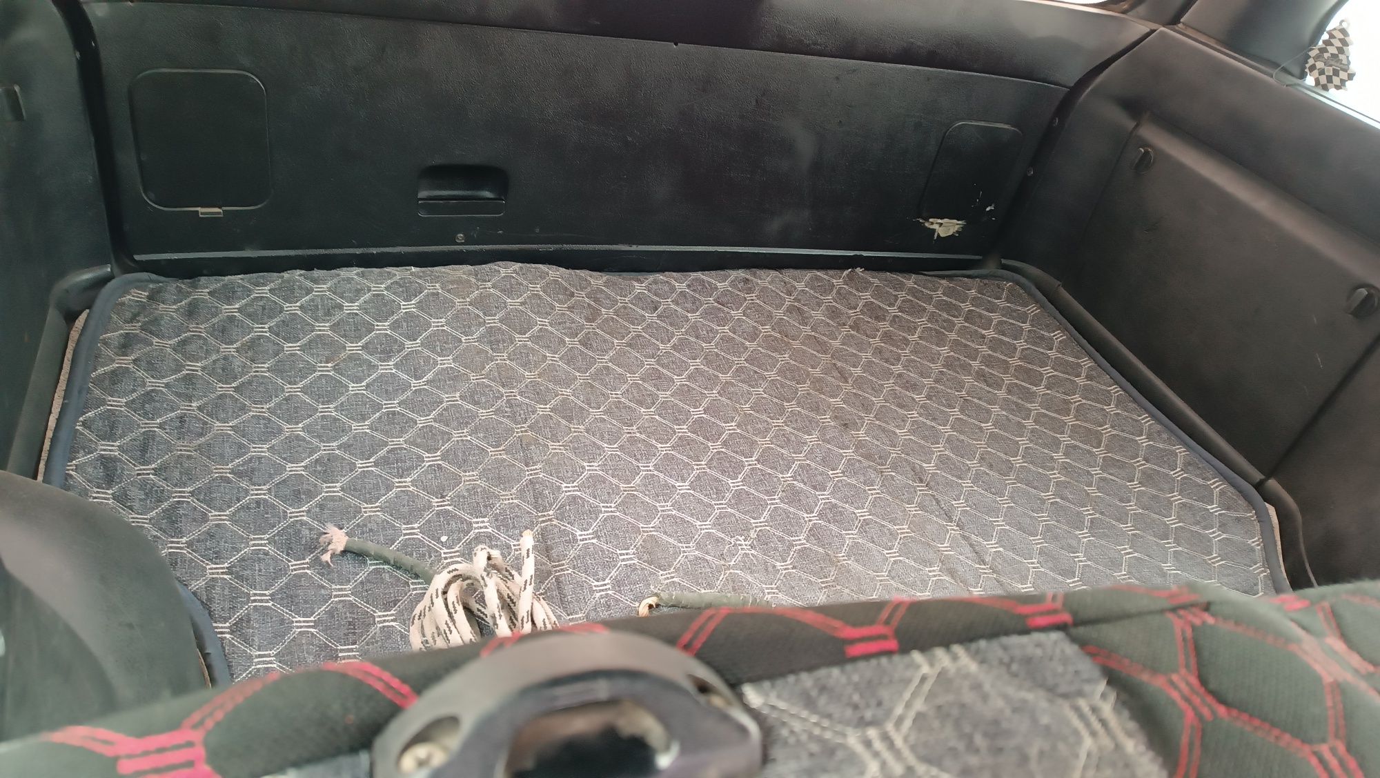 Продам хороший надёжный автомобиль