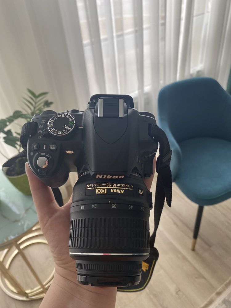 Зеркальный фотоаппарат (камера) Nikon d3100