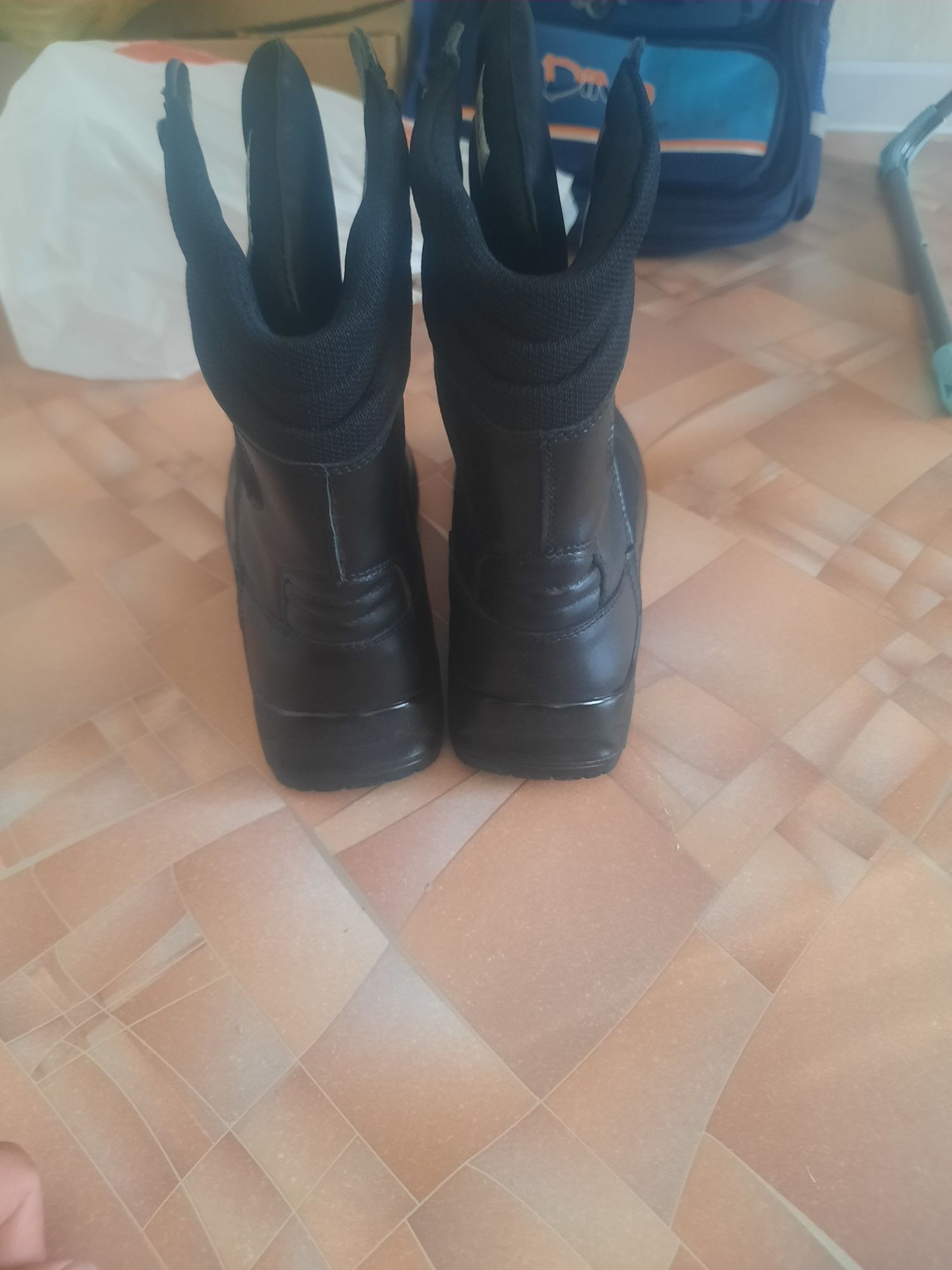 Новый берцы 40 р