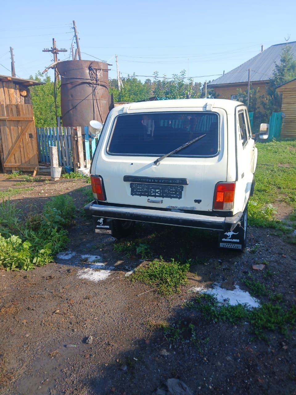 Продам ниву 2123