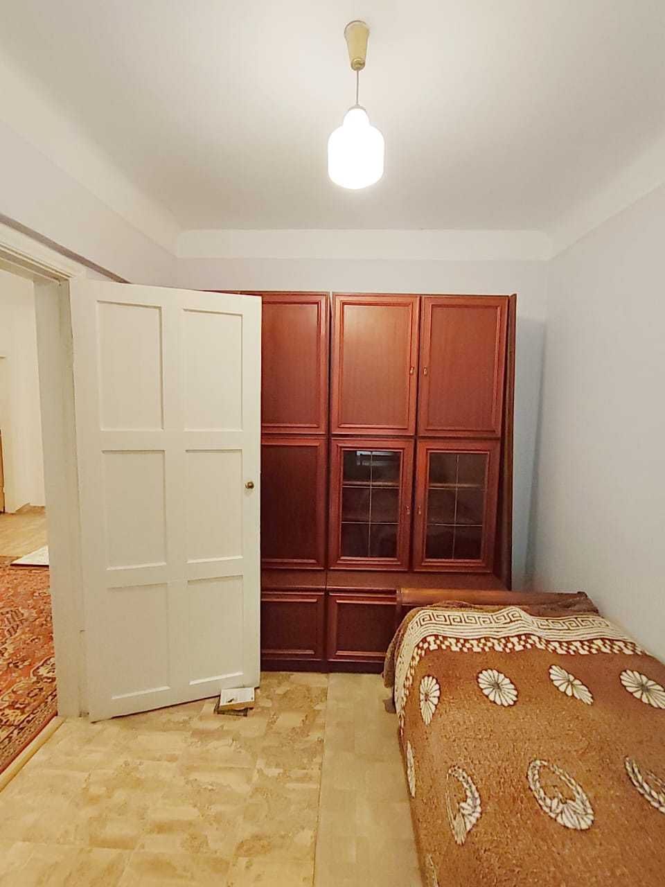 *Продам 2 комн. квартиру ул. Щорса. Старого типа. Помощь в ипотеке.
