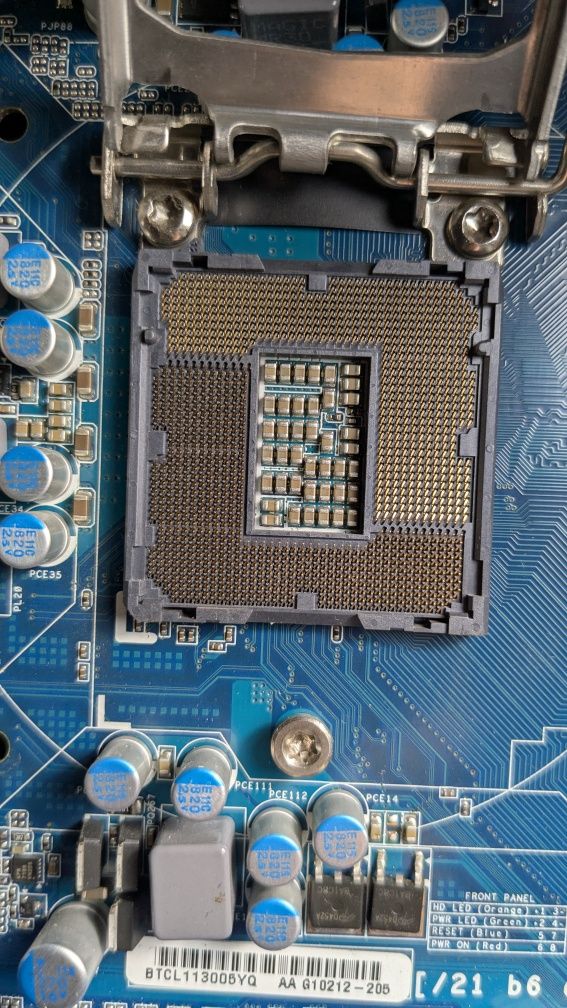 Материнская плата lga 1155 в идеальном состоянии с подарком