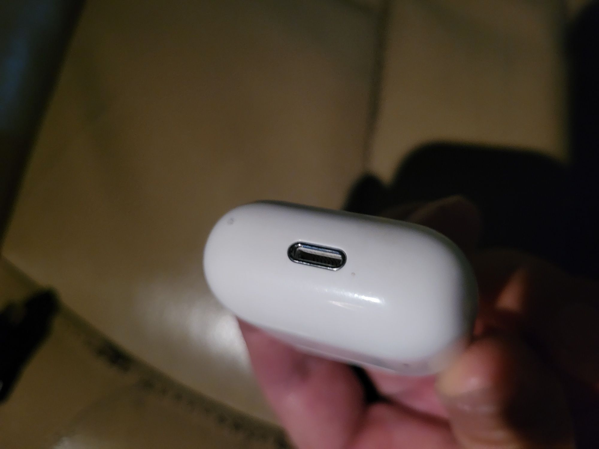 Наушники Apple AirPods