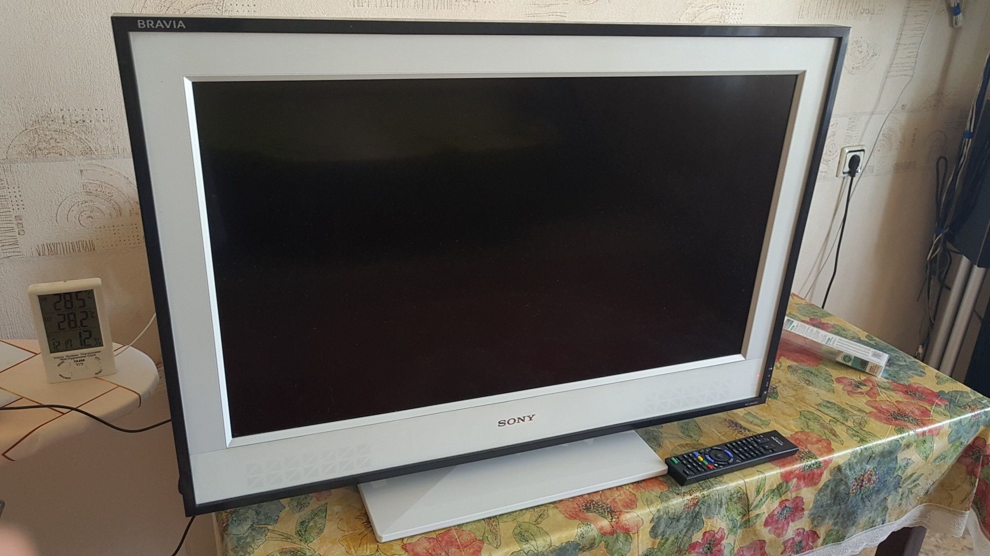 Жидкокристаллический телевизор Sony. (32" или 81см).