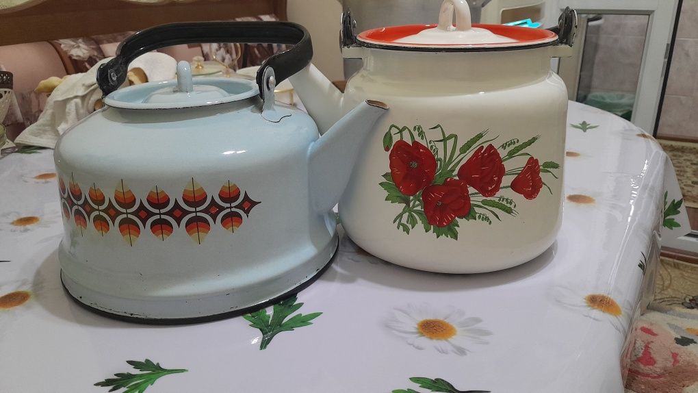 Продам Чайники.  Отличном состоянии