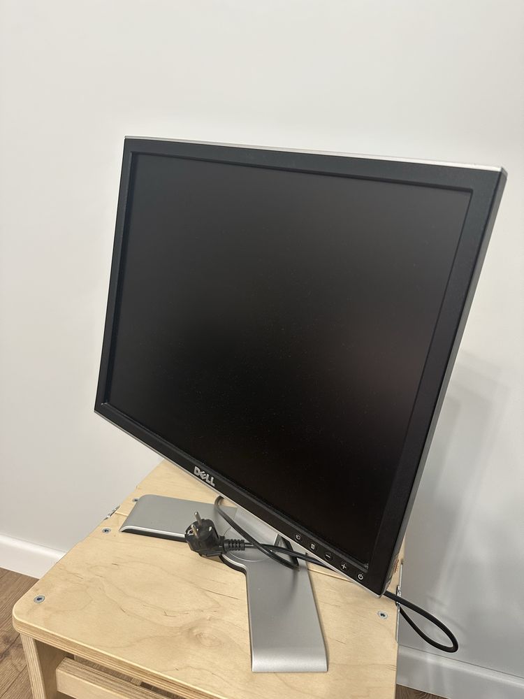 Dell у 1907FPt 19" Fullscreen LCD Monitor