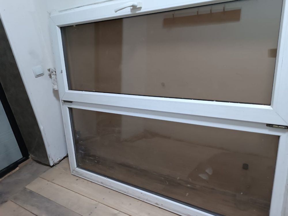 Продам окно пластиковое, в хорошем состоянии
