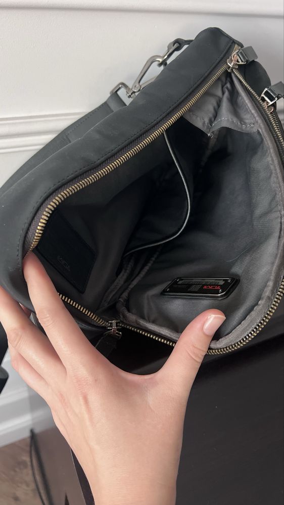 Слинг Tumi Gregory/Black оригинал