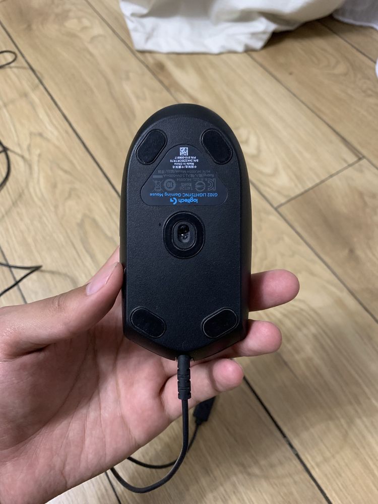 Logitech G102 + коврик для мышки