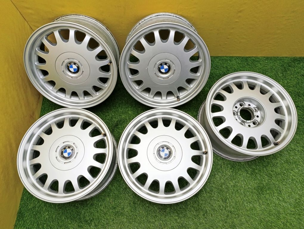 Диски R16 5×120 на BMW (Стиль 6)