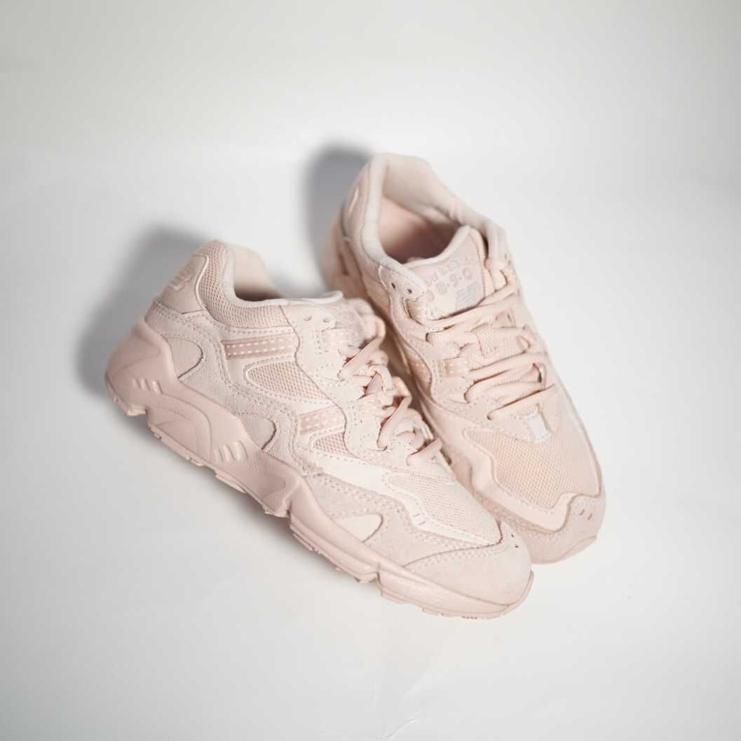New Balance 44 р. оригинальные кроссовки