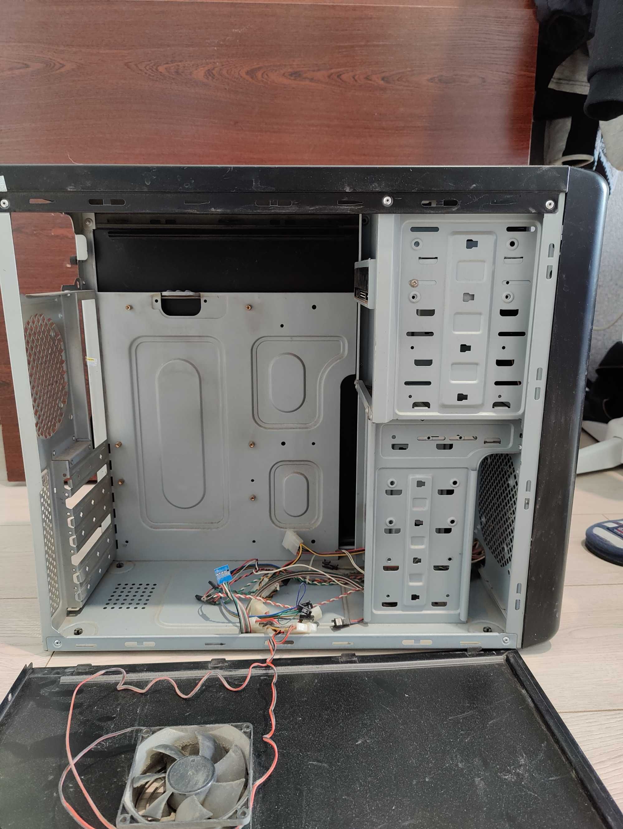 Старый компьютерный корпус, +блок питания на 300W