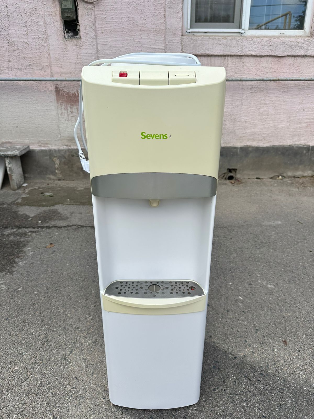 Продам диспенсер