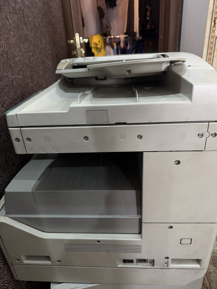 Принтер canon, в хорошем и в рабочем состоянии. Все функции работают