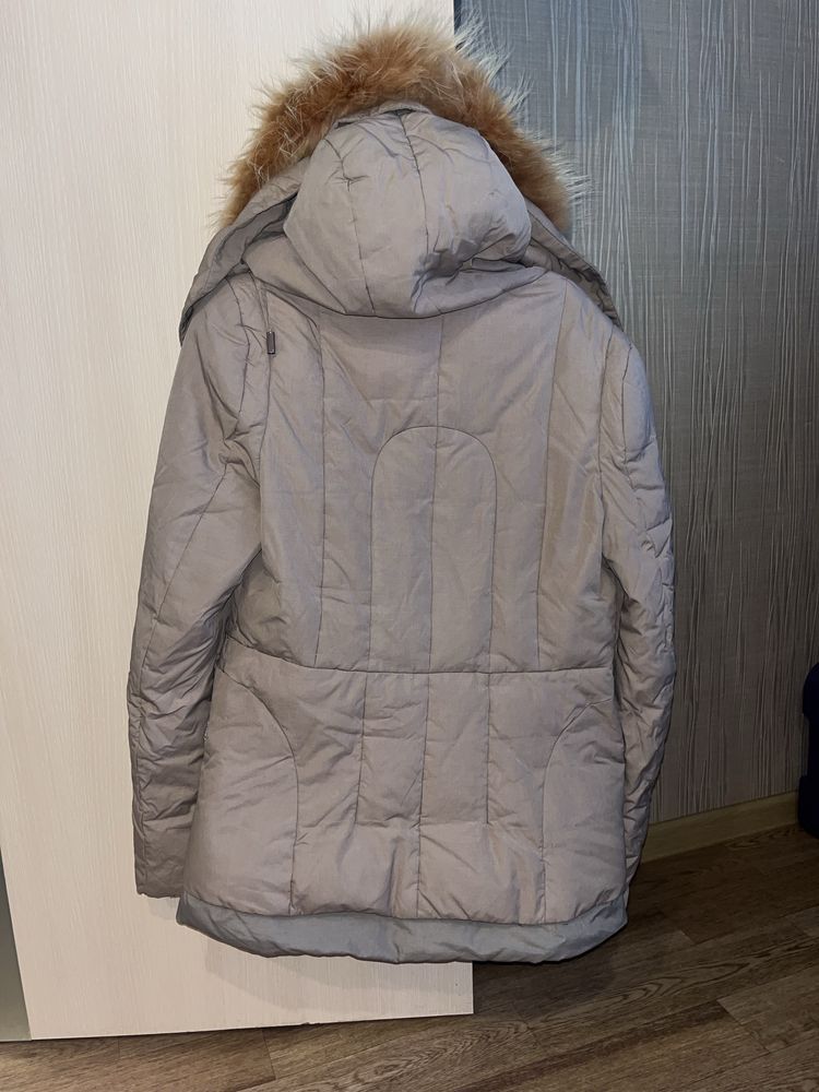Продам зимние куртки