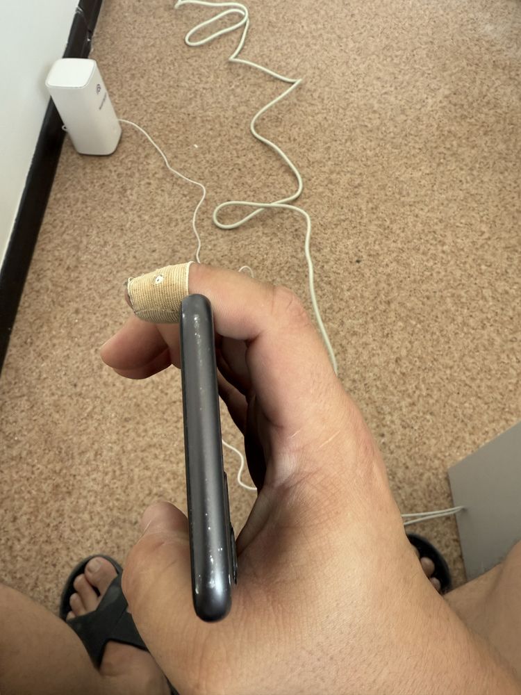 Продам iphone 11 128gb