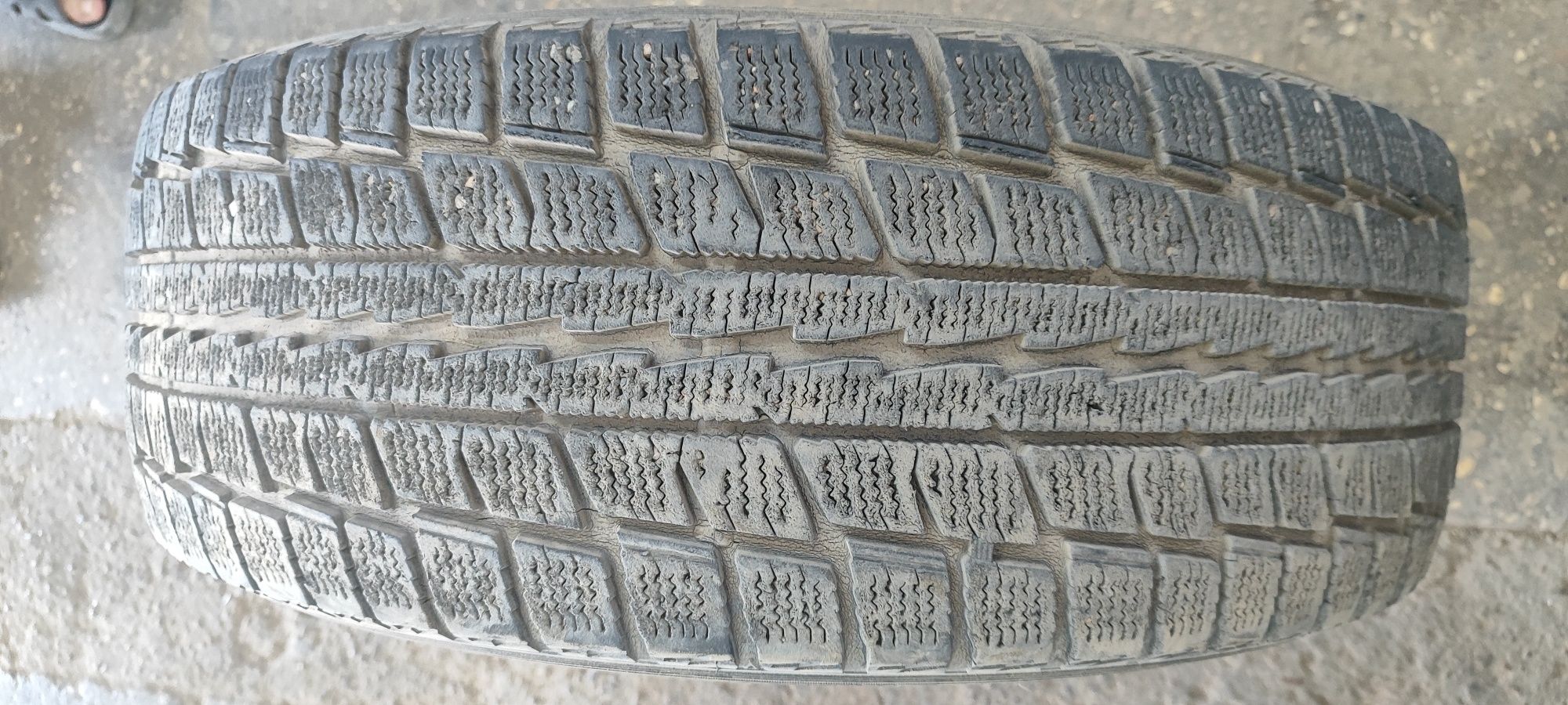 Продам шины  в хорошем состоянии