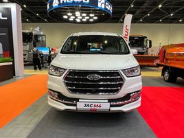 JAC M4  Иватакси