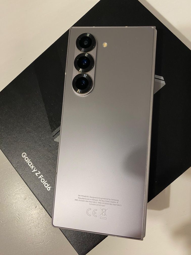 Samsung z fold 6