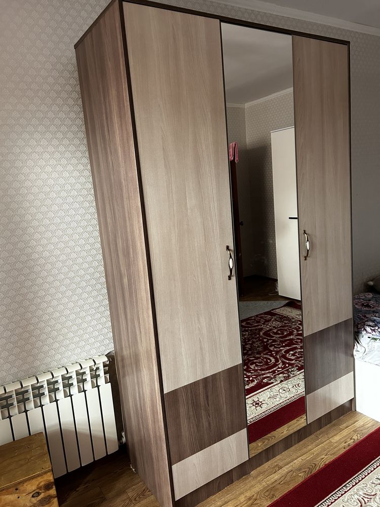 Продам Шкаф  мкр Сары арка