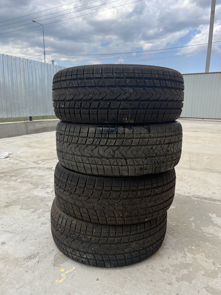 Шины зимные лепечка 215/45/r17