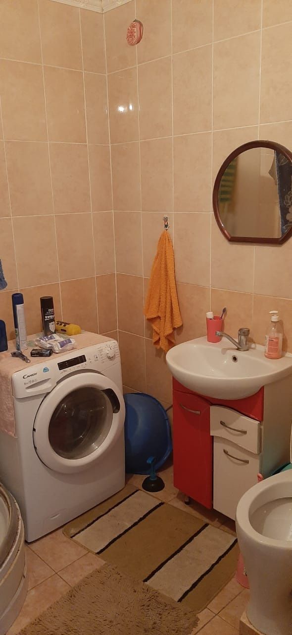 Продам дом на 2хозяина. поселок К.Нокина