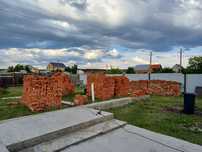 Продам кирпич и строительные блоки