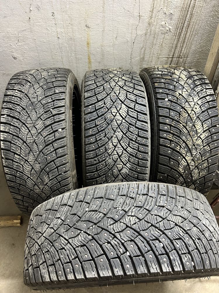 Комплект шин Triangle зимние шипованные 235/45R18