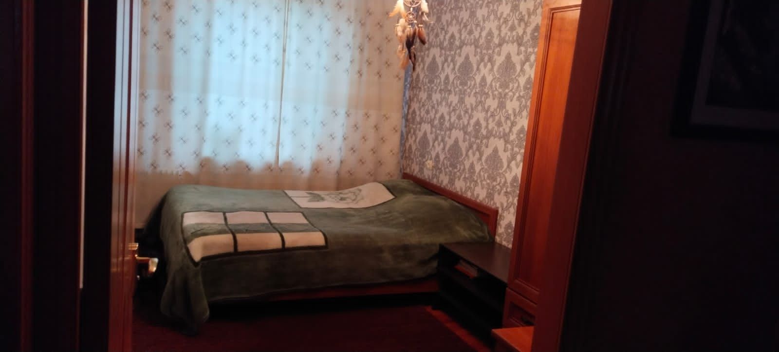 Продам четырех комнатную квартиру