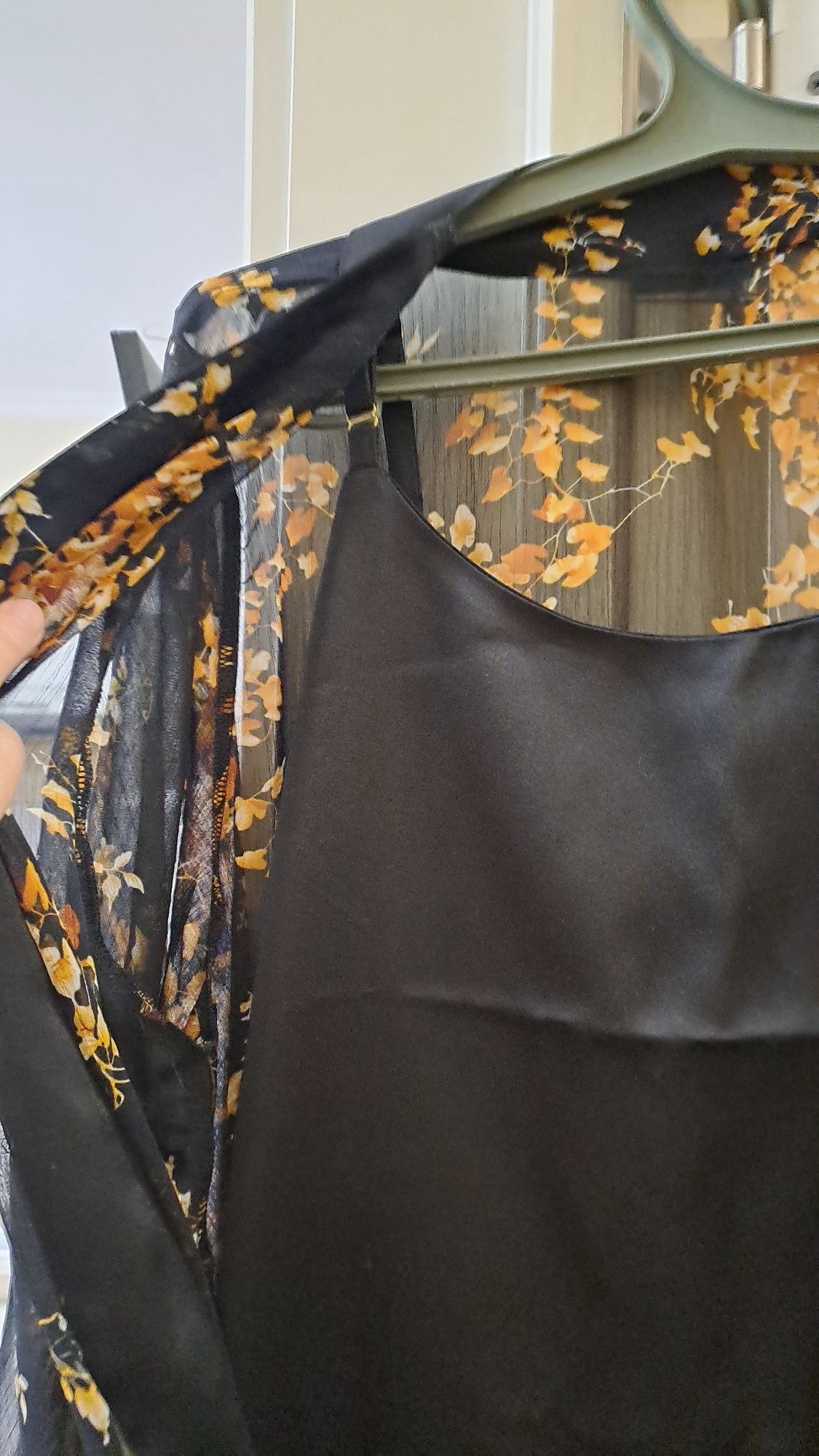 Продам платье, б/у