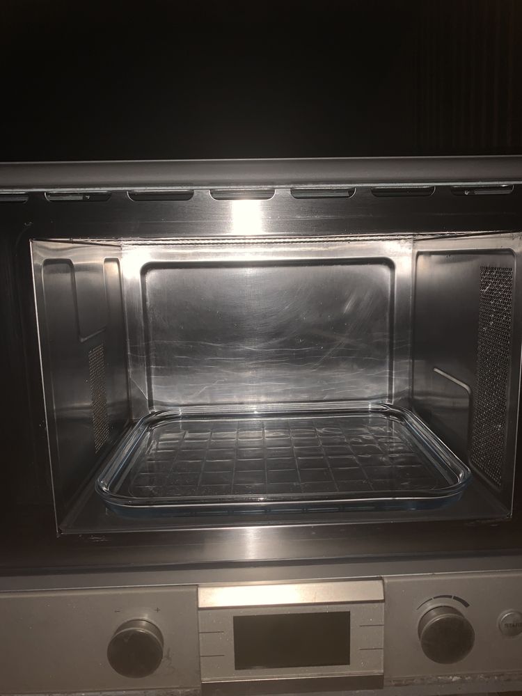 Встраиваемая микроволновая печь фирмы Gaggenau. Англия