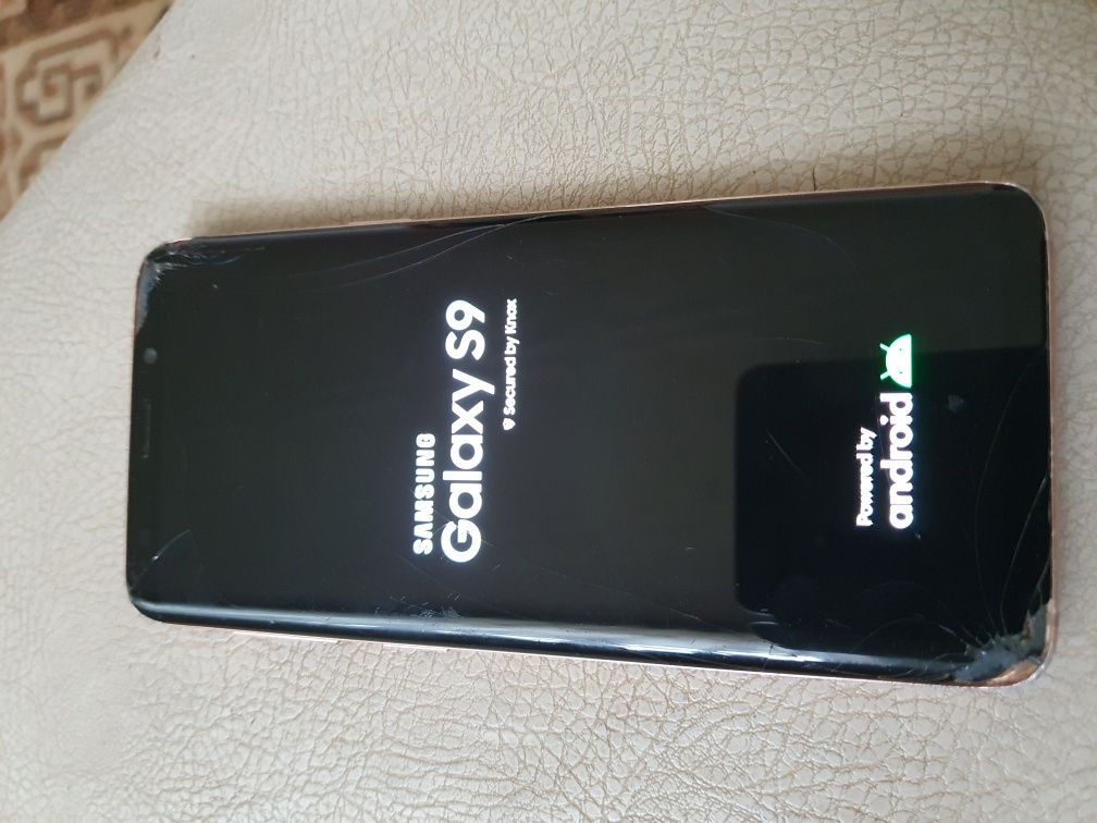 Смартфон самсунг S9 продам или меняю.