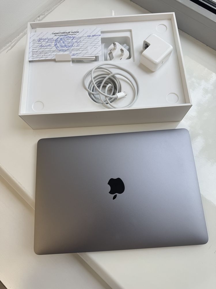 Macbook Air 13 М 1