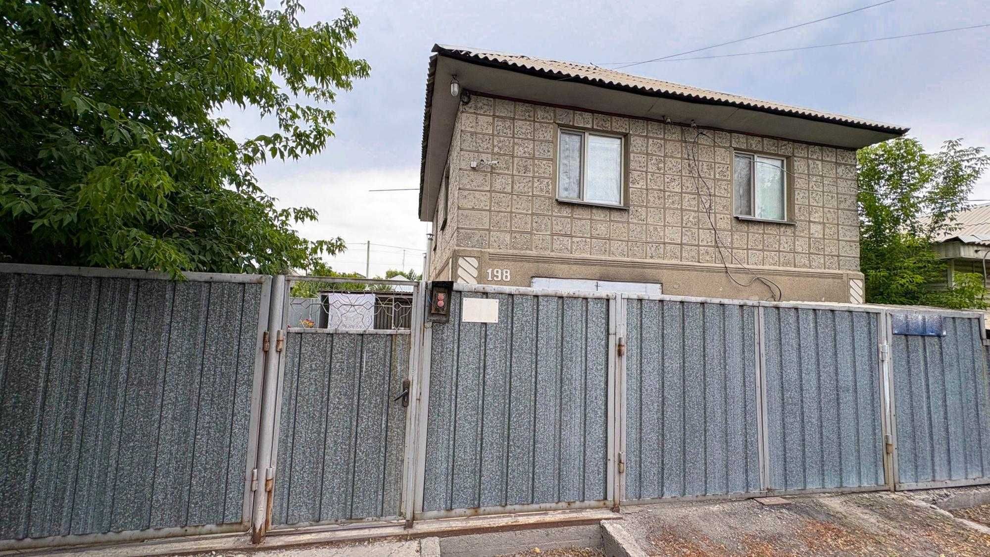 Продам дом в районе рынка Ольга Империя