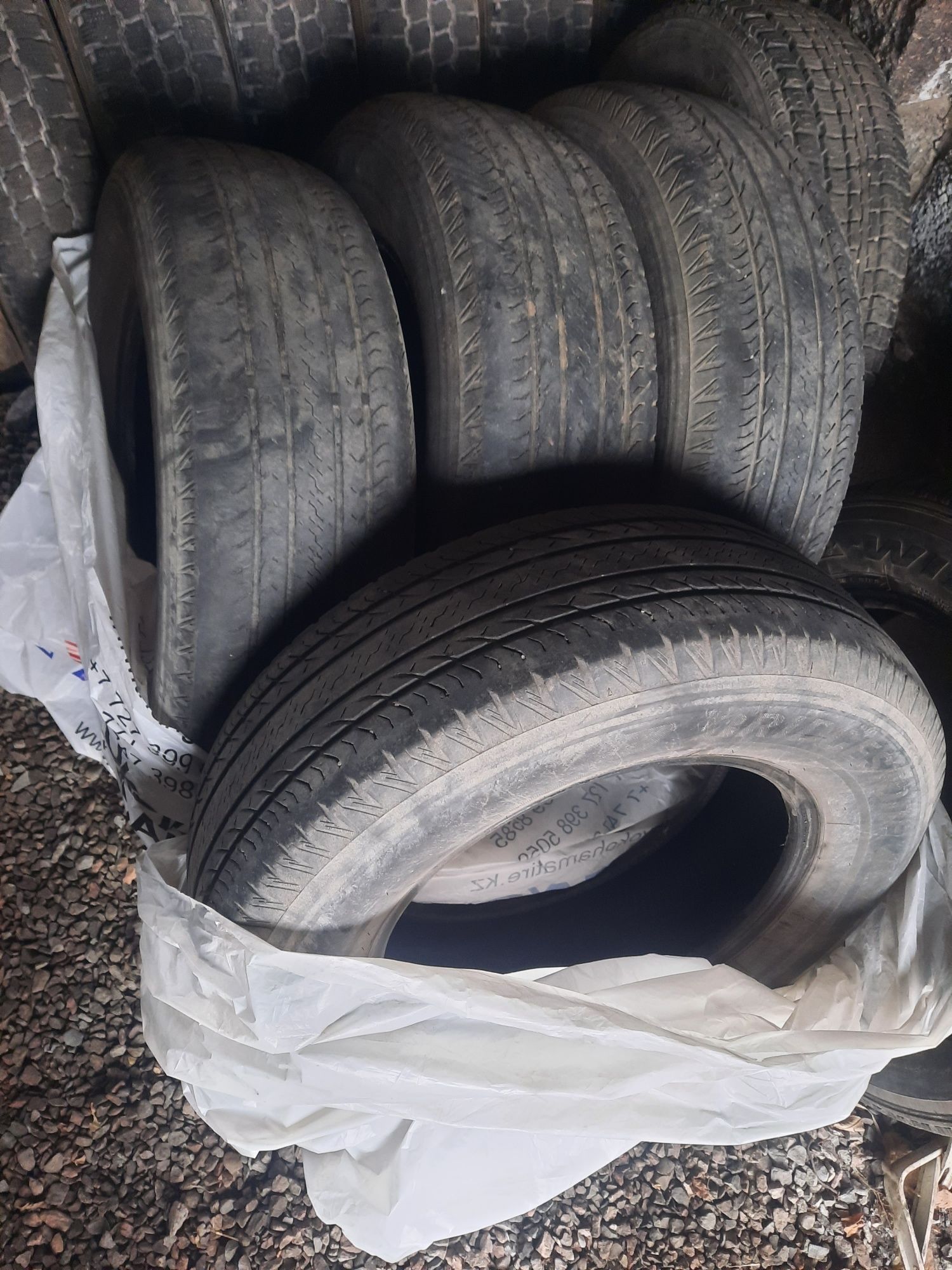 Продам резину летнюю 225/70 R16 б/у