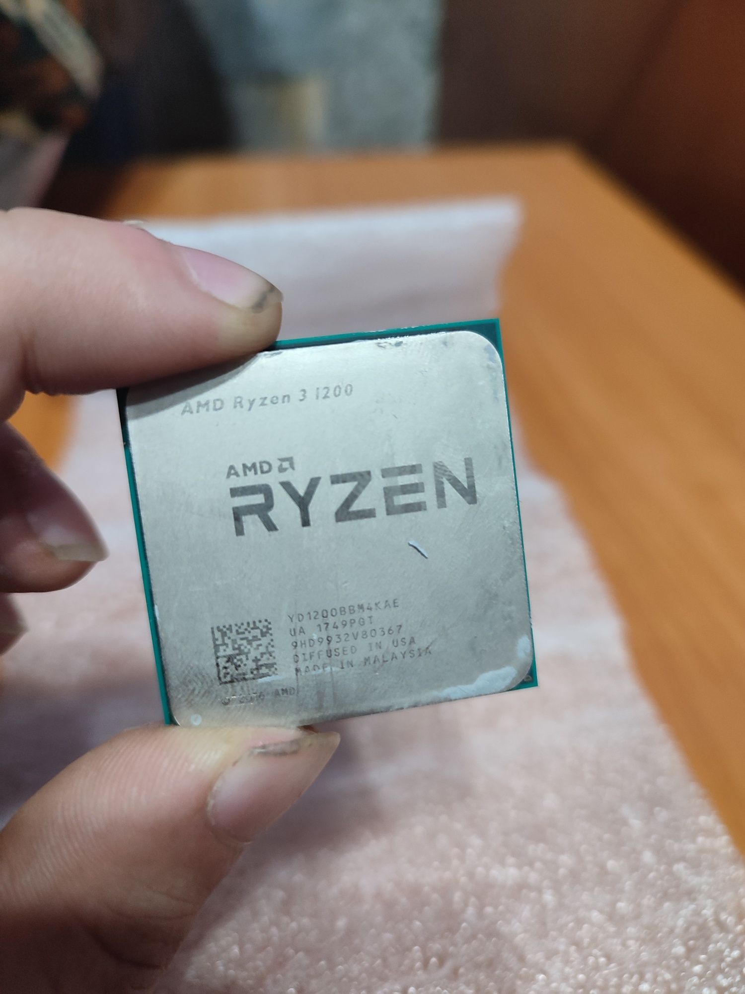 Процессор АMD Ryzen 3 1200 (АМ4) в хорошем состоянии