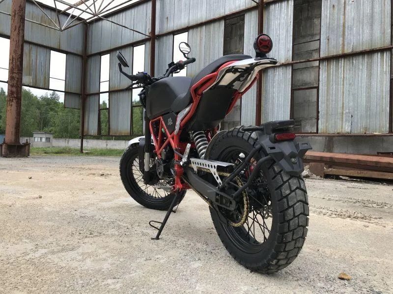 Мотоцикл M1nsk SCR 250