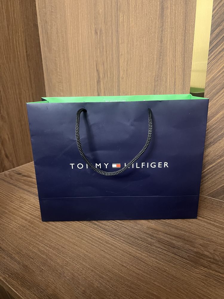 Бренд пакеты Michael Kors, Tommy Hilfiger - 2.000