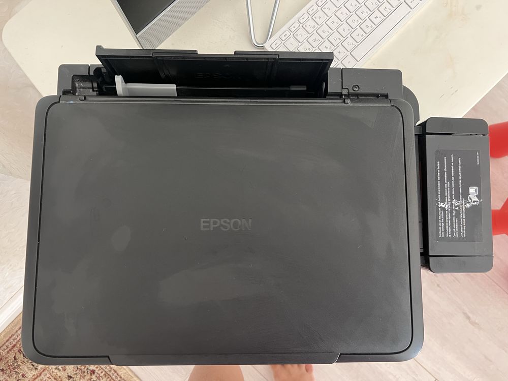 Продам мфу принтер сканер epson L222