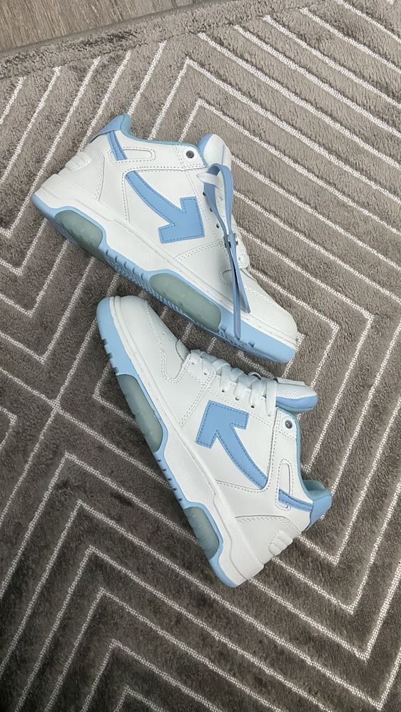 кроссы off-white