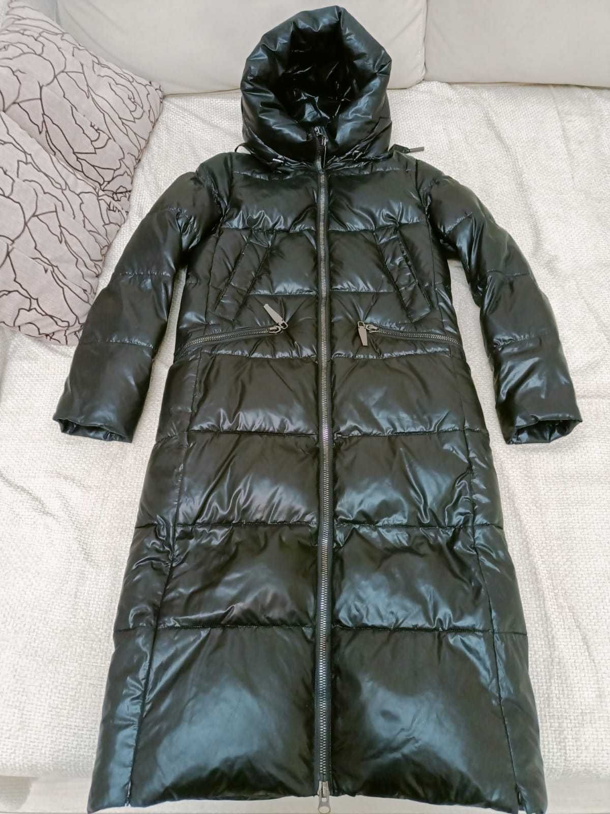 продам зимнюю женскую куртку