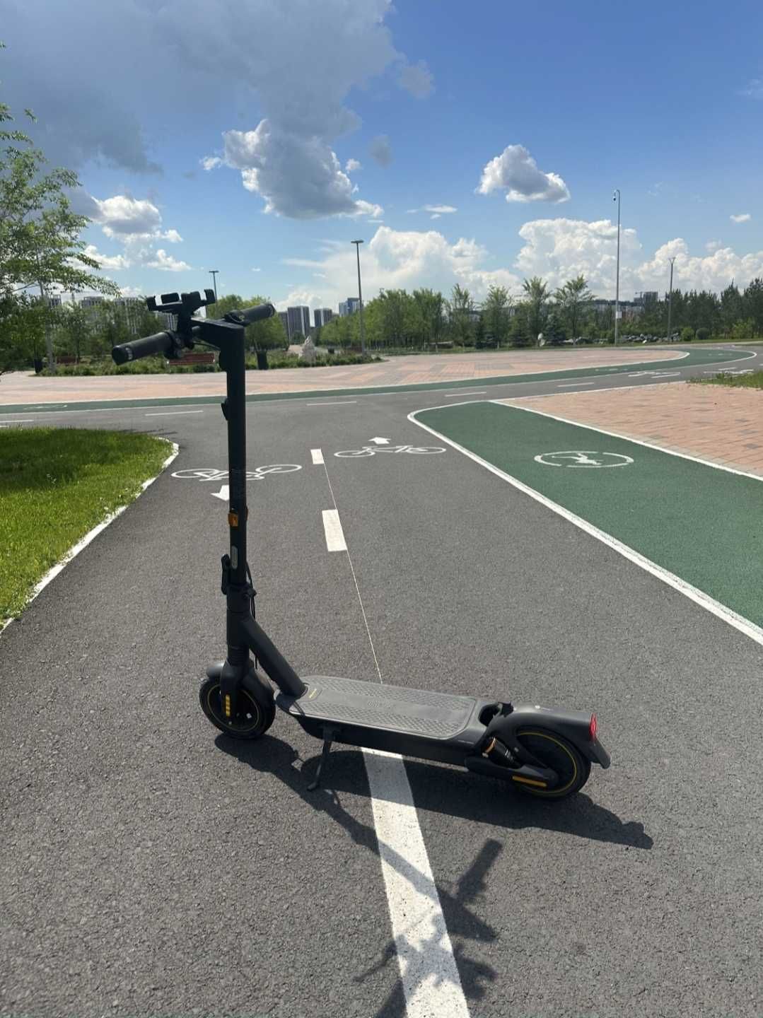 Электросамокат Ninebot Max G2 пробег 1300км