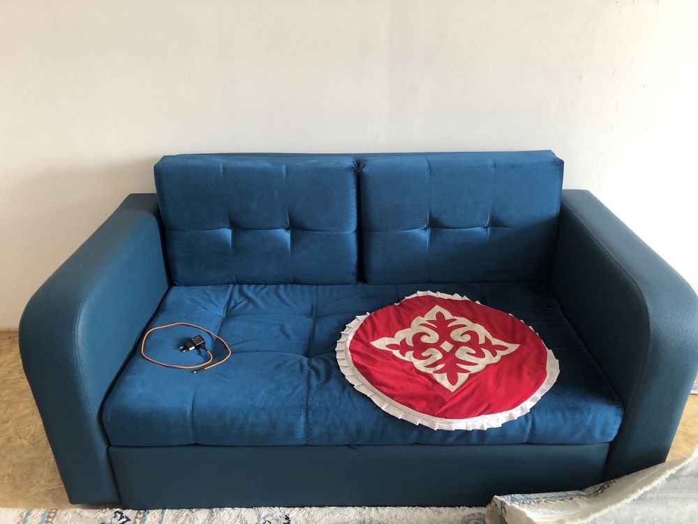 Продам диван качественно срочно