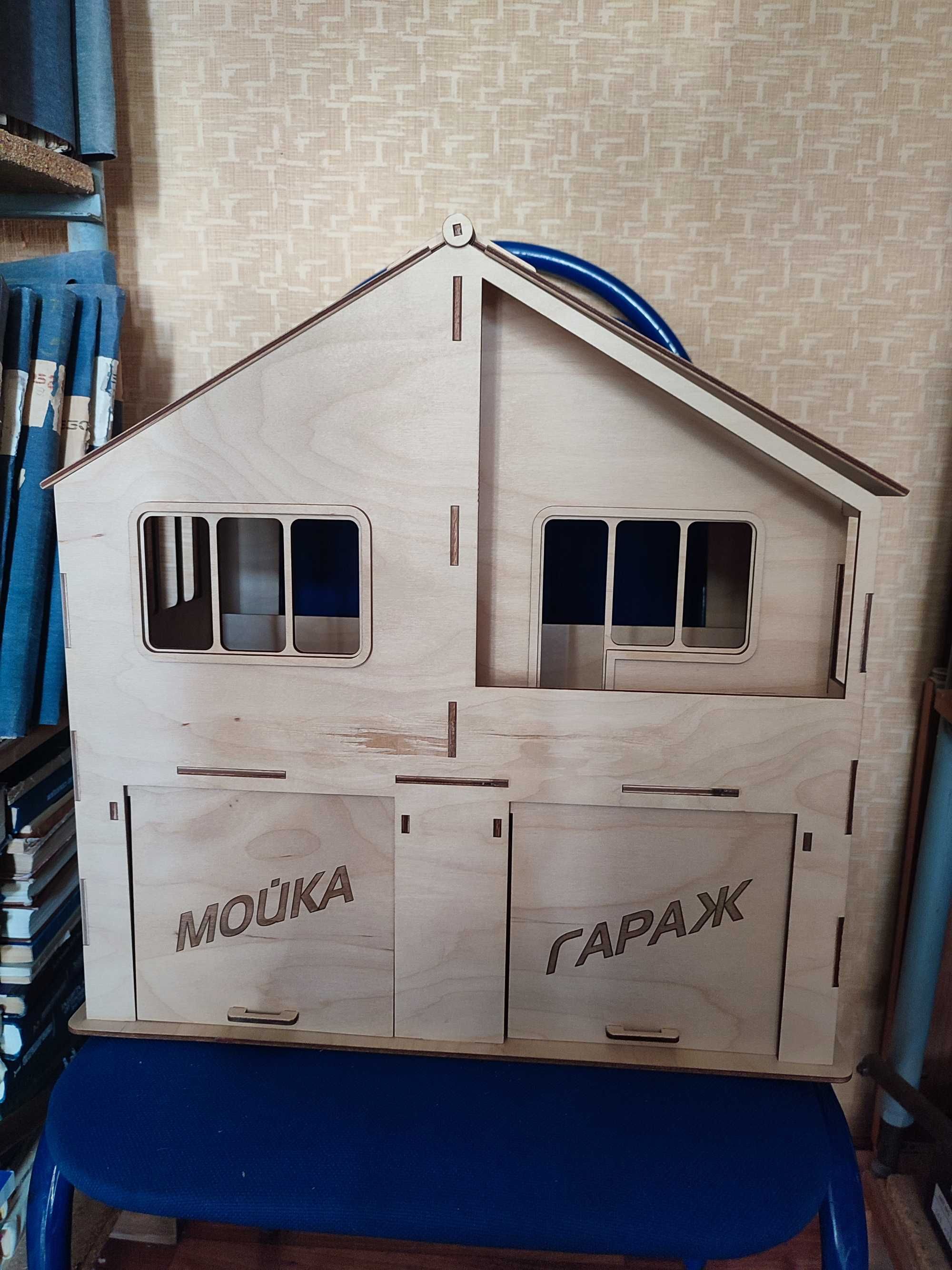 Гараж для машинок